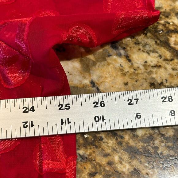 Sophia by Delicates Women’s XL Sheer Red Valentine Button Up Short Gown - Picture 5 of 7